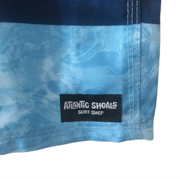 Atlantic Shoals Surf Shop Men’s Blue Striped Board Shorts Size 34 - Picture 4 of 9